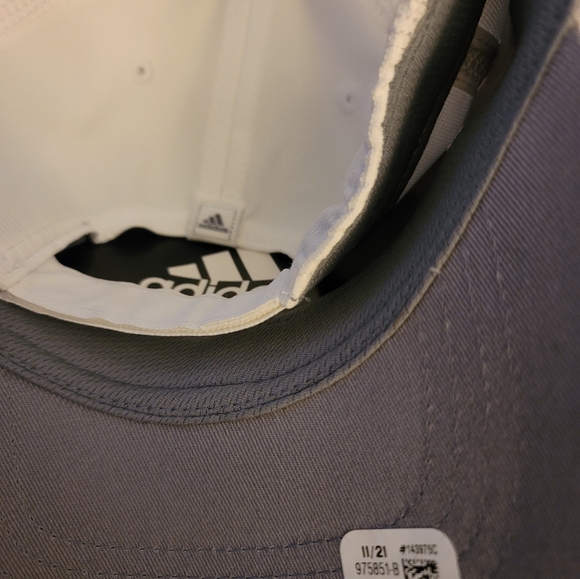 ADIDAS Cap - Picture 2 of 4